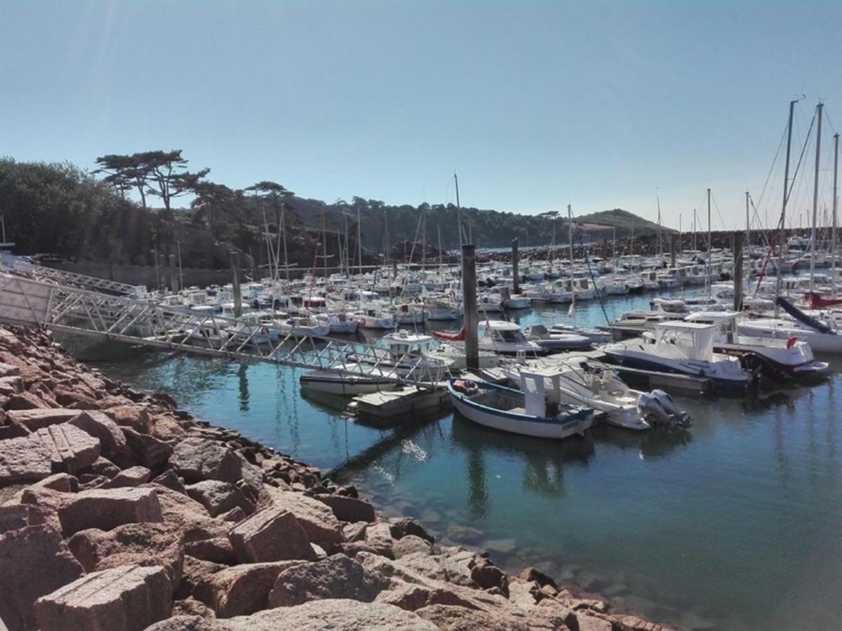 Vue Mer Cote De Granit Rose En Bretagne Trebeurden Exterior photo