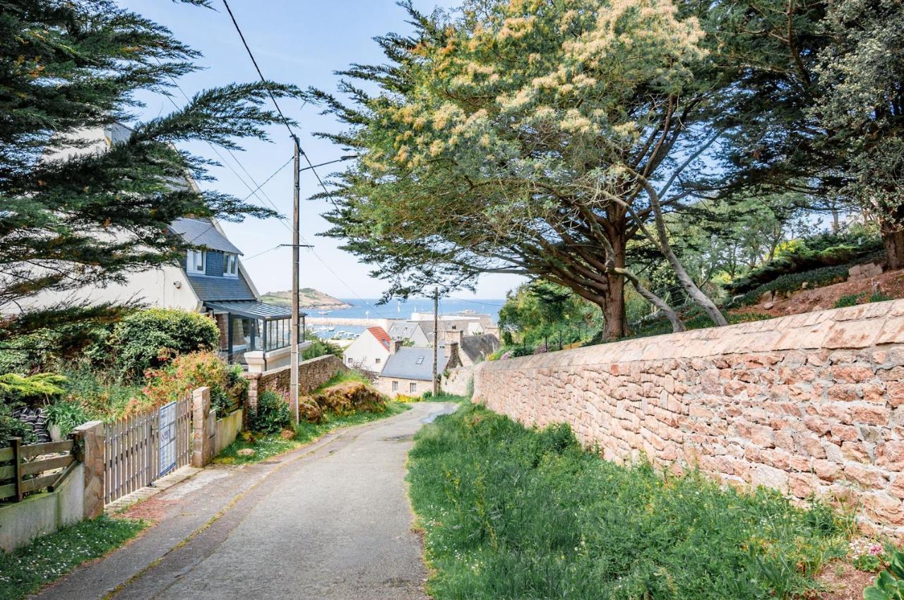 Vue Mer Cote De Granit Rose En Bretagne Trebeurden Exterior photo